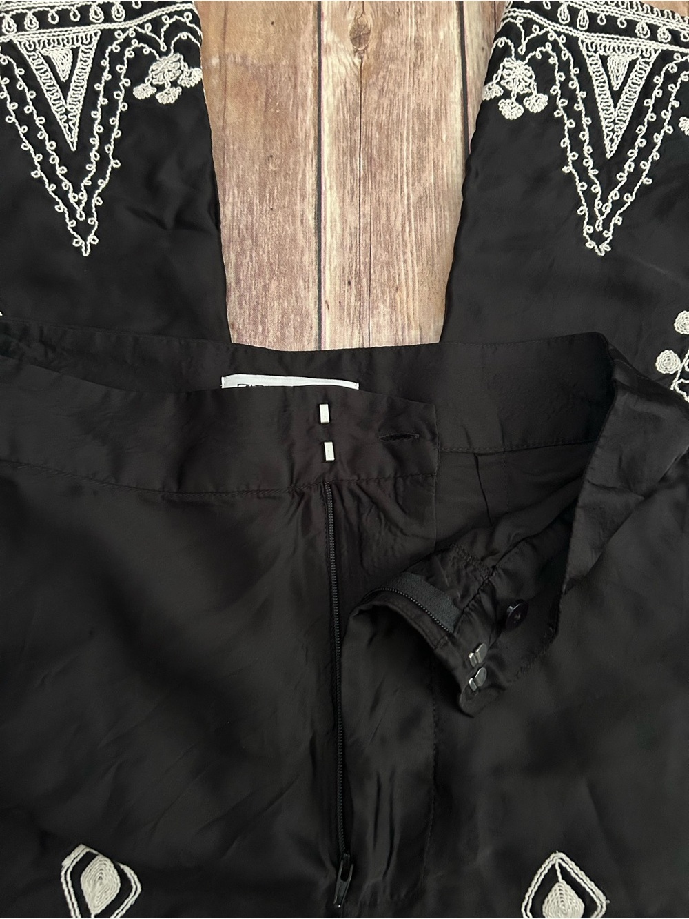Zara Embroidered Satin Flow Pants | Size Small - Picture 7 of 9